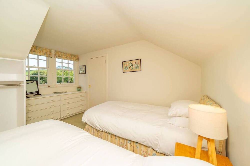 Kirkgate Cottage – Countryside Living in Angus