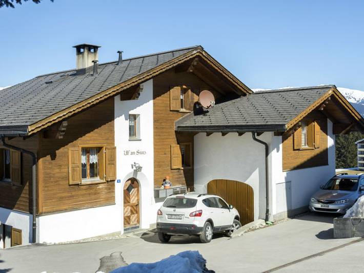 Ganze Ferienwohnung, Ferienwohnung Uf am Stutz, Obersaxen-Misanenga - 2 Zimmer Ferienwohnung für max. 2 Pers. im Dg in Obersaxen, Obersaxen-Mundaun