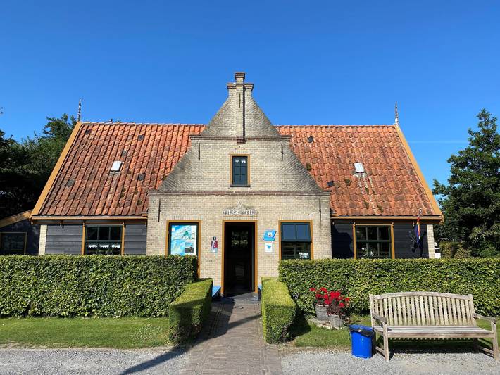 Vakantiehuis voor 6 personen, with tuin and terras as well as sauna, met huisdier in Hippolytushoef