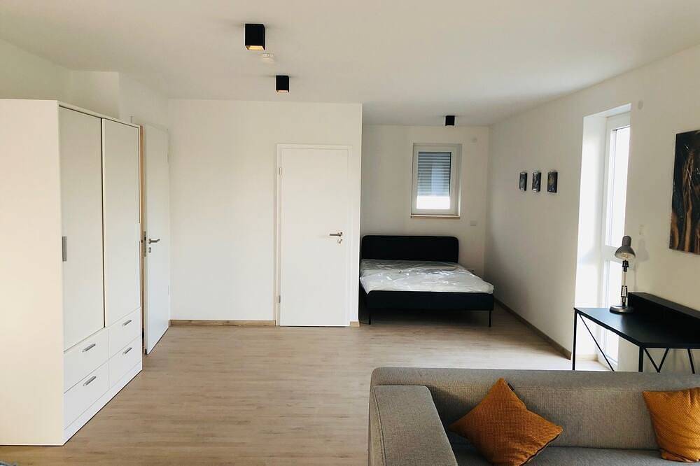 Ganze Wohnung, 50qm Suite in Heilbronn mit eigener Tiefgarage. Wohnen auf Zeit in Heilbronn a.N in Böckingen, Heilbronn