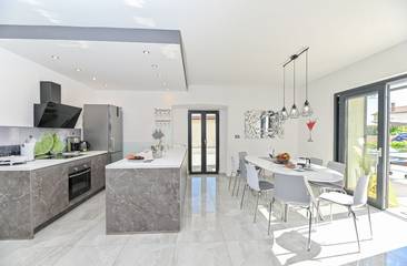 Dom Wakacyjny dla 13 osoby w Dobrinj, Krk, Zdjęcie 1