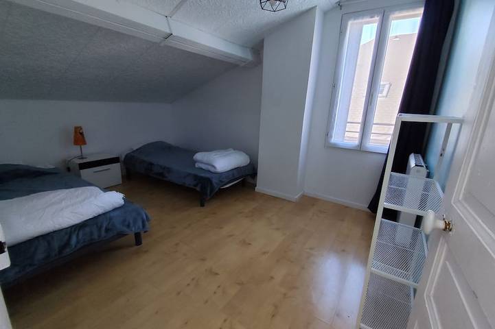 Location de vacances pour 8 personnes dans Gare De La Bourboule - 2