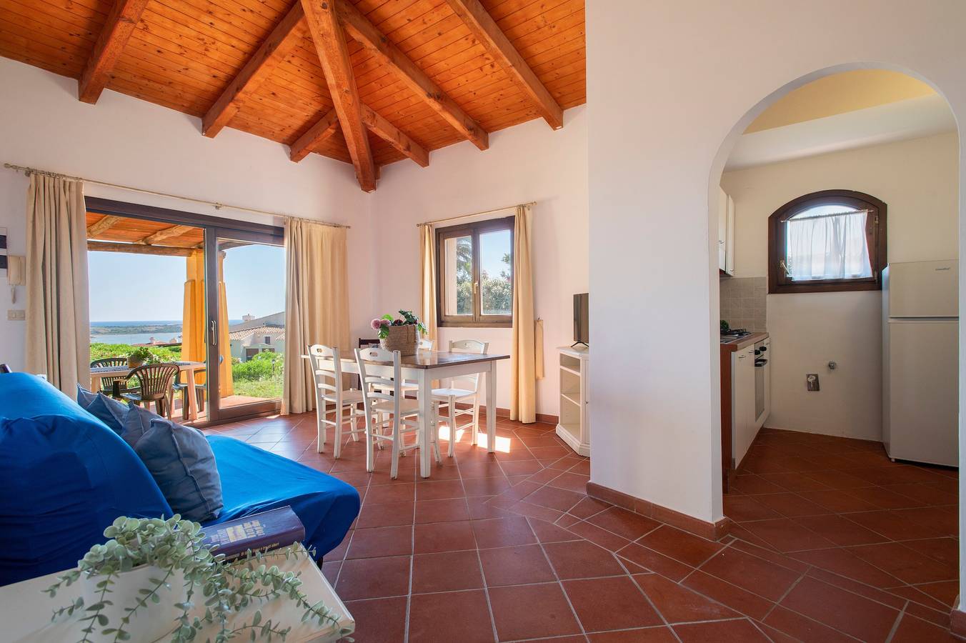 Villa "Giada" con vistas al mar, jardín y terraza in Stagno di Casaraccio, Punta De Su Turrione