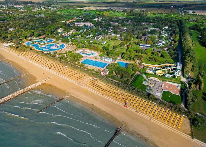 Camping für 5 Personen, mit Kinderpool und Pool sowie Garten in Caorle - 4