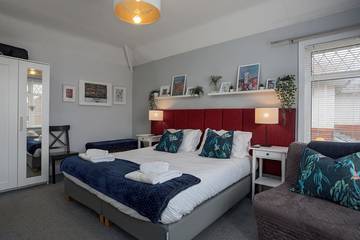 Holiday Home for 14 People in Whitby, North Yorkshire, Photo 1