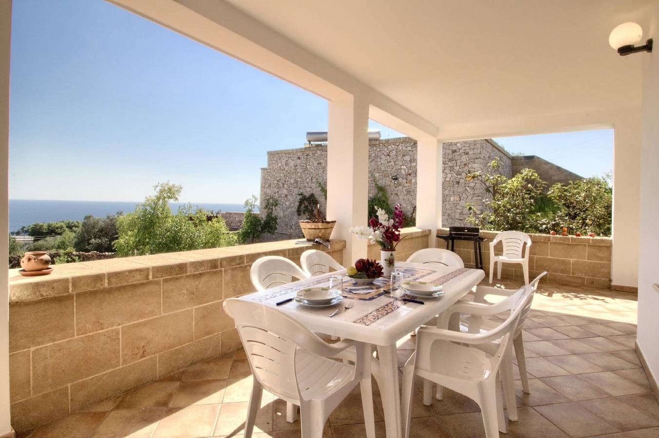 Corbezzolo vista mare in Marina di San Gregorio, Patù