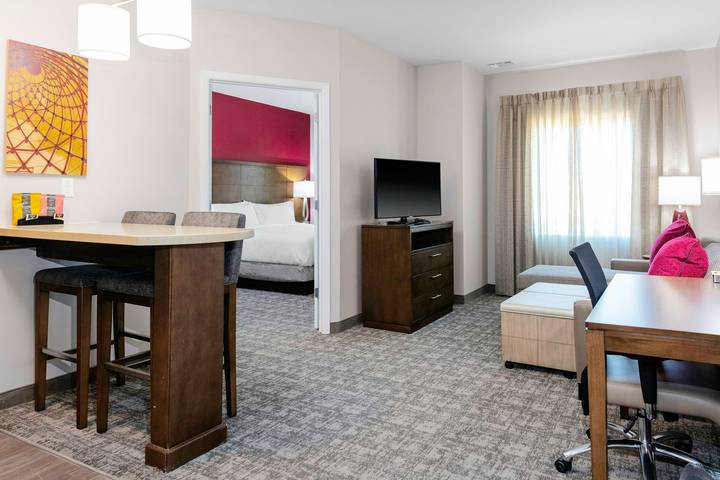 Hotel para 5 personas, con piscina - 1