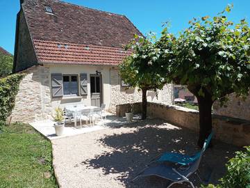 Gîte pour 5 personnes, avec jardin et terrasse, animaux acceptés dans Vallée de la Dordogne