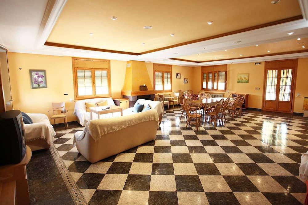 Private villa en baza in Baza, Geoparque de Granada