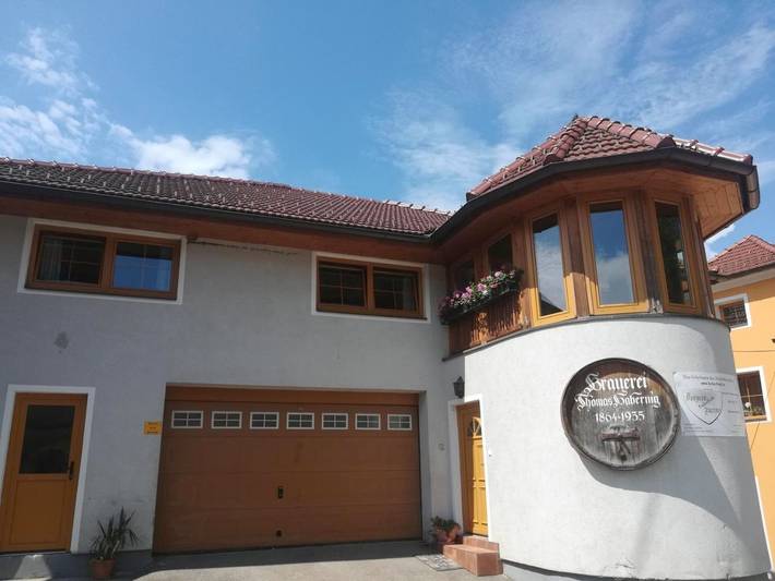 Ferienhaus für 8 Personen, mit Balkon und Terrasse