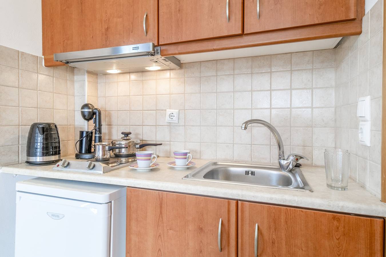 Entire studio, Studio Apartment 'Panorama 3' with Sea View, Wi-Fi and Air Conditioning in Greece