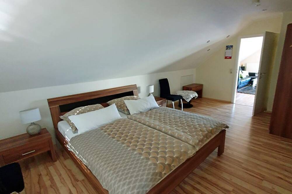 Ganze Wohnung, Ferienwohnung Eva Hauser - Ferienwohnung in Serrig, Landkreis Trier-Saarburg