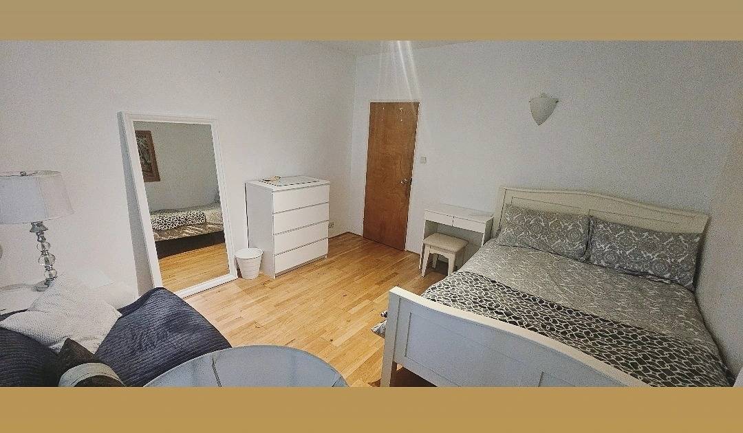 Entire holiday apartment, Apartment Central London in London, South East England