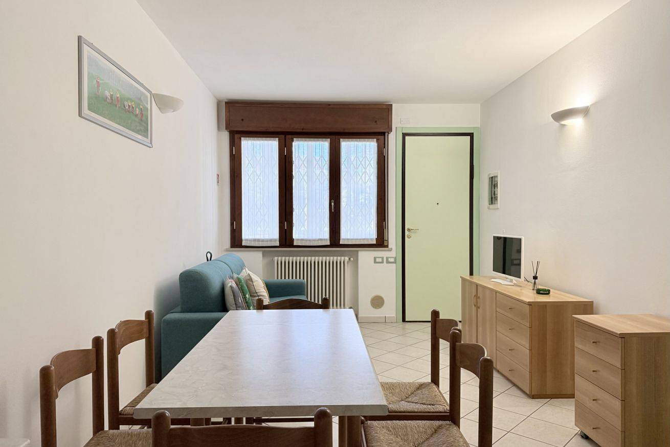 Appartamento intero, Rp01 - Cesenatico, ampio appartamento con giardino vicino al mare in Cesenatico, Provincia di Forlì-Cesena