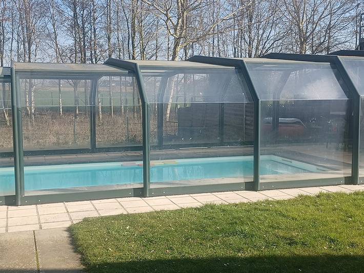 Location de vacances pour 20 personnes, avec terrasse et balcon/terrasse à Poperinge - 2