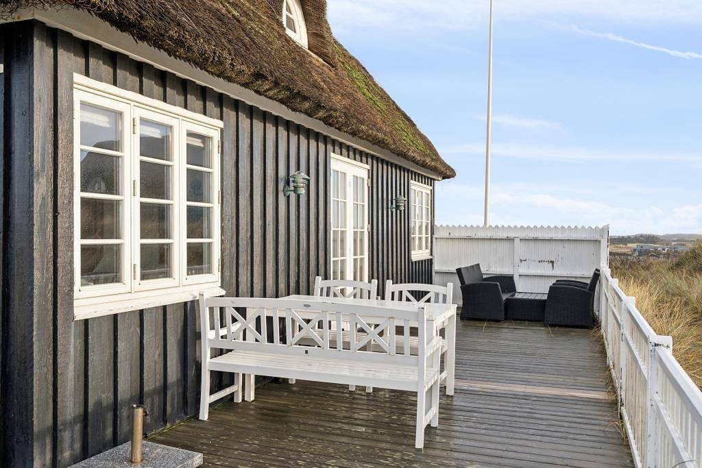 Einzigartiges Ferienhaus mit Meerblick und zentraler Lage in Søndervig in Søndervig, Holmsland Klit