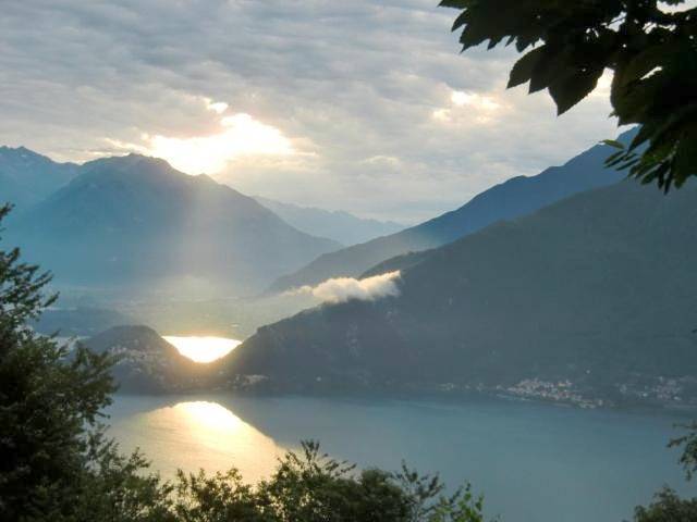 Ferienwohnung für 5 Personen, mit Ausblick und Seeblick sowie Garten in Pianello del Lario - 2