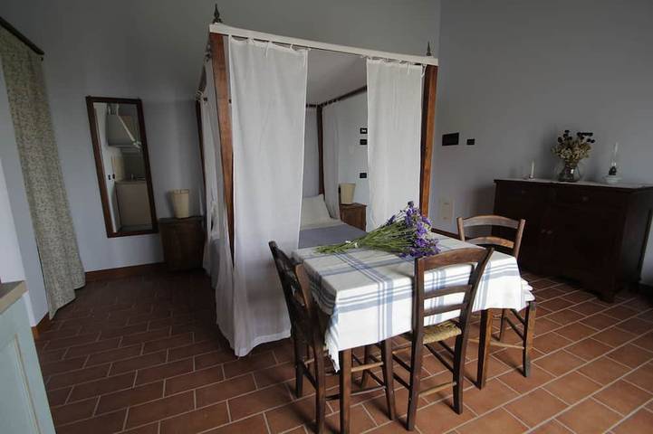 Ganze Wohnung, Ferienhaus am Ufer des Flusses Po und von grünen in Emiliana umgeben in Bondeno, Ferrara Provinz