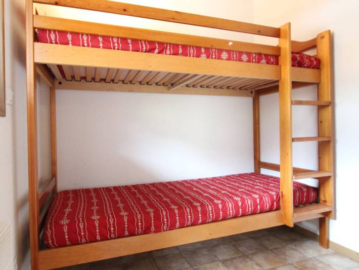 Apartamento entero, Apartamento amplio 6 pers a pie de pistas con parking y Wi-Fi in Lanslebourg-Mont-Cenis, Región de Saint-Jean-de-Maurienne