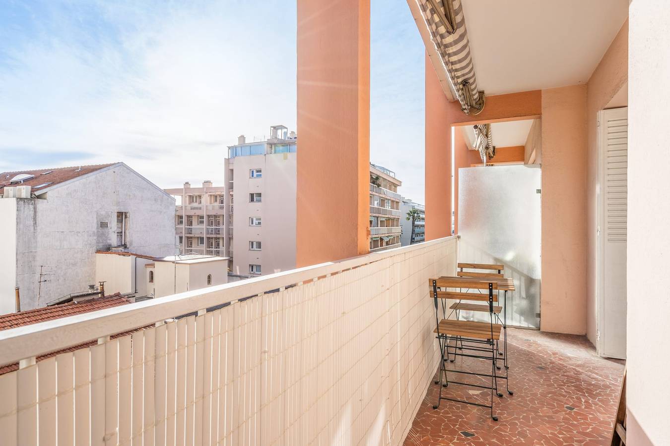 Entire apartment, Appartement Corail - Welkeys in Antibes, Cannes region