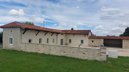 Gîte pour 8 personnes, avec jardin ainsi que terrasse et vue dans Chaumesnil