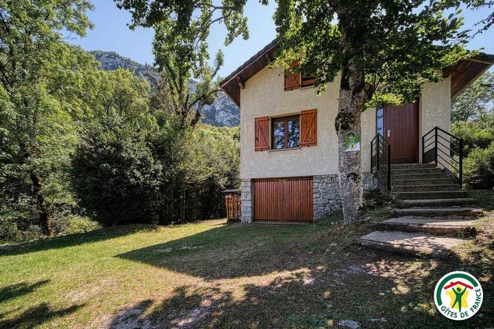 Casa de huéspedes para 8 personas, con jardín y vistas - 1