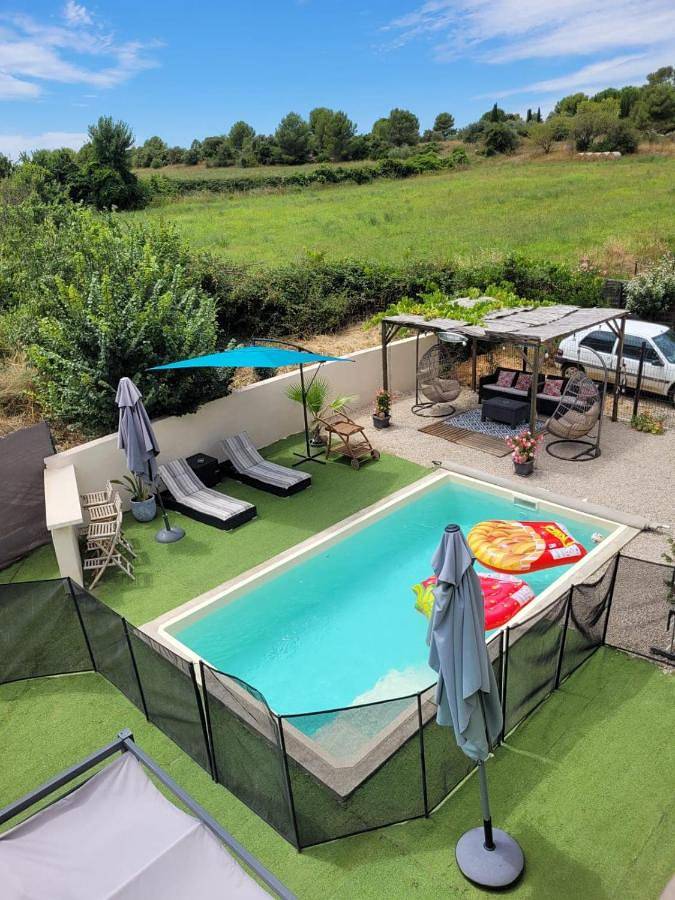 Location de vacances pour 8 personnes, avec piscine et jardin, animaux acceptés à Saint-Drézéry - 3