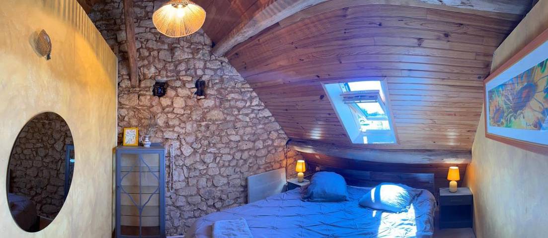 Location de vacances pour 7 personnes, avec vue ainsi que jardin et piscine à Veyrignac - 4