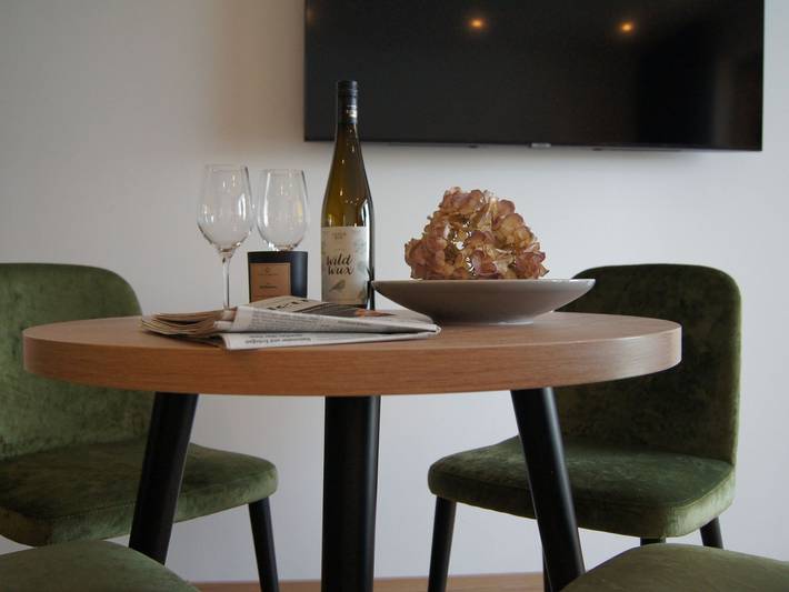 Ganze Ferienwohnung, Seehotel Grauer Bär - Seehaus Apartments - Seehaus Apartment mit Sauna c' in Kochel am See, Kochelsee