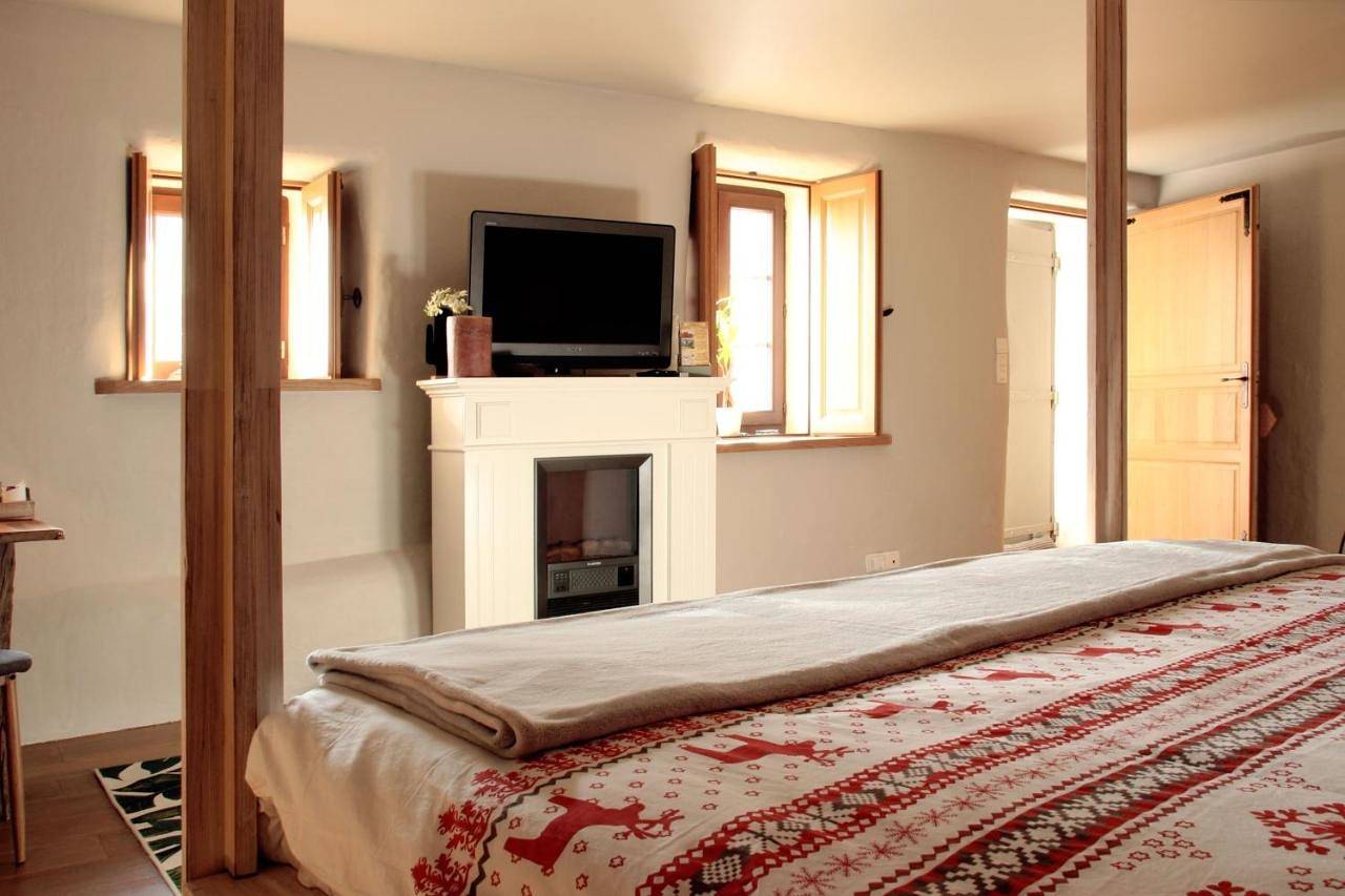 Appartement entier, Suite with Terrace in Yvoire, Région de Thonon-les-Bains
