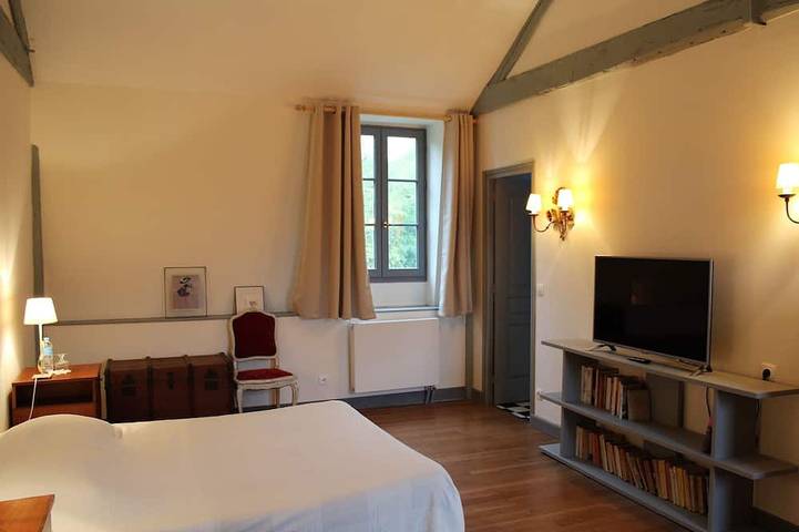 Chambre d’hôte pour 4 personnes, avec Jardin à Salbris