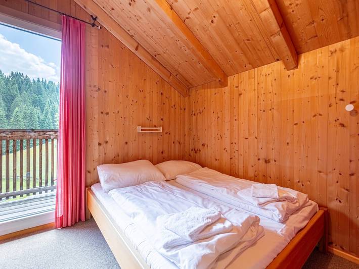 Ferienhaus für 6 Personen, mit Pool und Balkon sowie Sauna, kinderfreundlich in Dachstein West