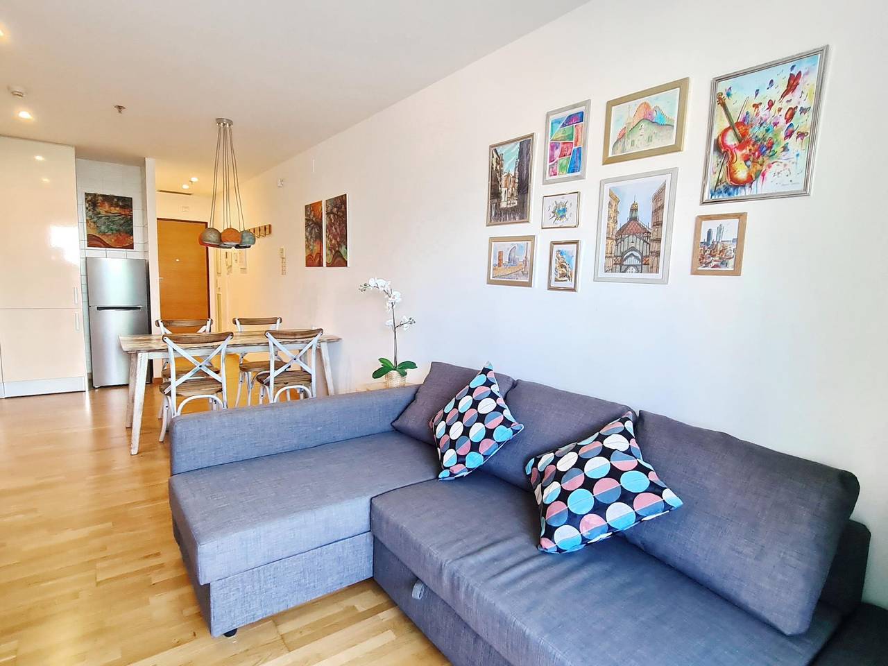 Apartamento vacacional entero, Apartamento en frente de la feria de Gran Via in Hospitalet De Llobregat, Barcelonés