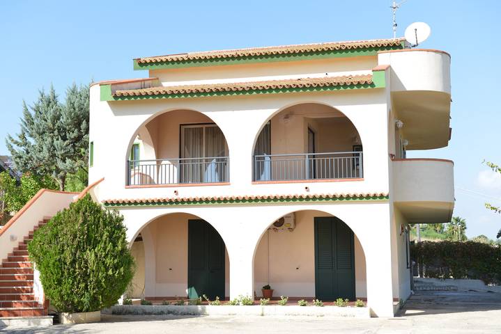 Appartamento per 5 persone, con Vista oceano e Balcone/Terrazza nonché Giardino a Porto Palo
