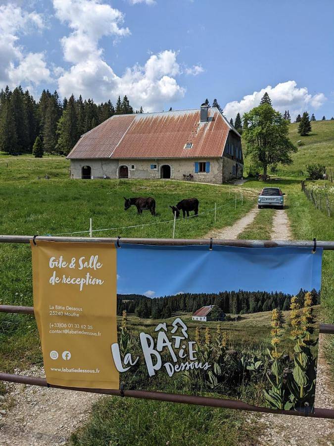 Location de vacances pour 8 personnes, avec vue et terrasse, animaux acceptés dans Mouthe - 2