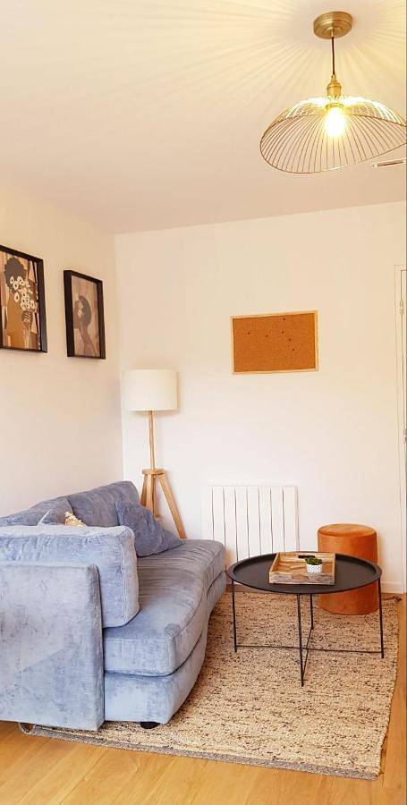 Appartement entier, One-Bedroom Apartment in Malestroit, Région de Vannes