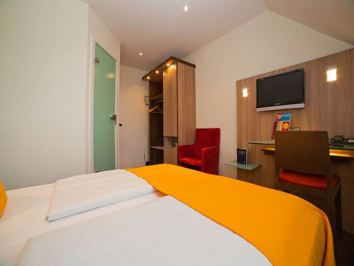 Stadthotel Freiburg - Kolping Hotels & Resorts - Doppelzimmer Economy in Freiburg, Südschwarzwald