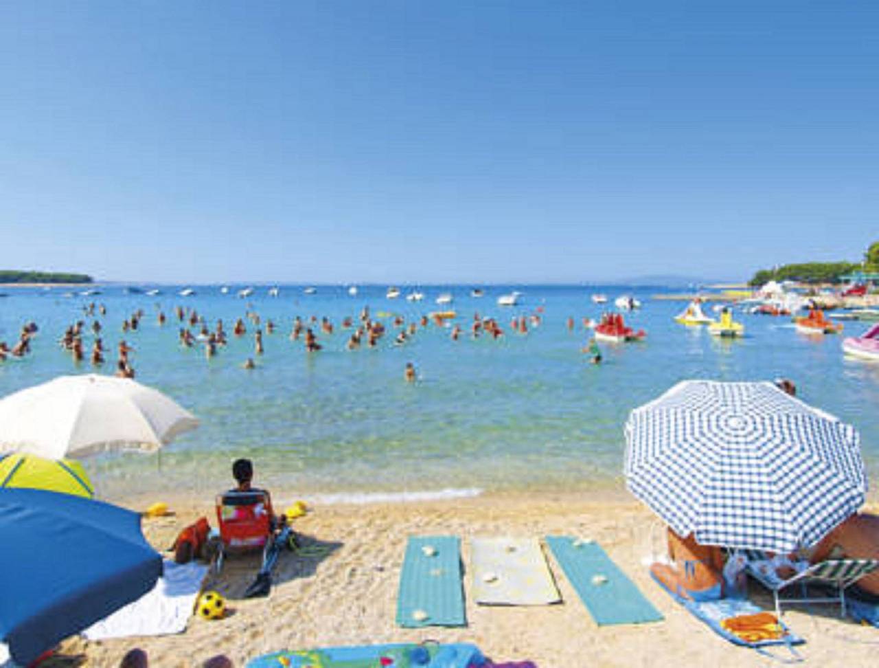 Entire holiday apartment, Rab Oasis Retreat - 3 Bedroom Apartment in Palit, Rab