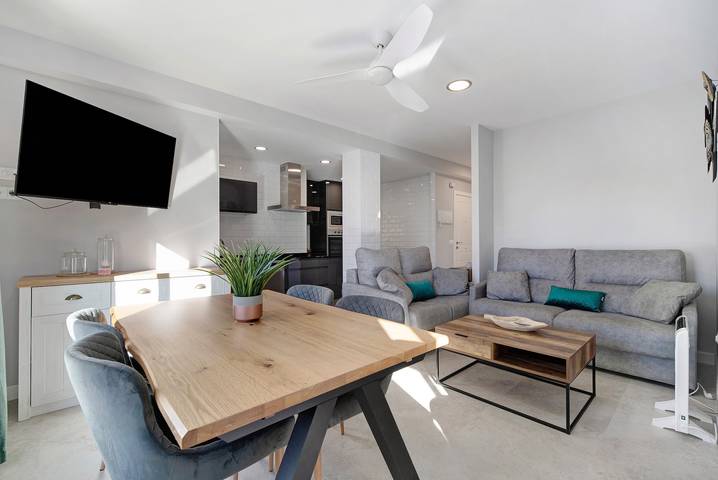 Ferienwohnung für 6 Personen, mit Garten und Kinderpool