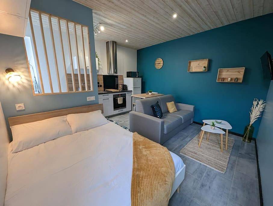 Appartement entier, Studio in Paray-le-Monial, Région de Charolles