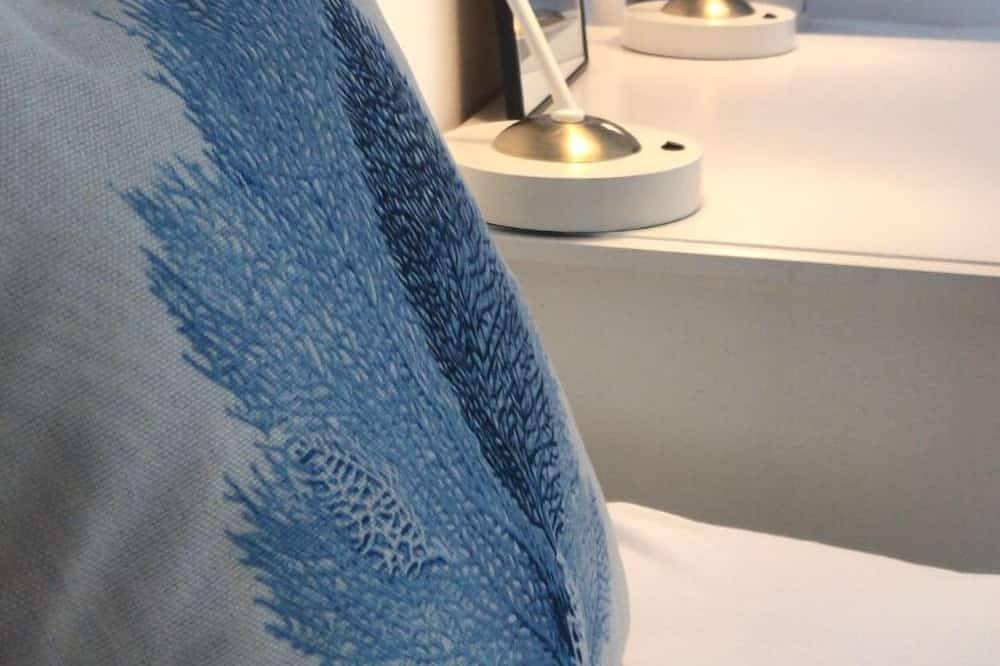 Salt&Sea Summerhouse Mandre, 30m vom Strand, Garten,Whirlpool,Meerblick in Mandre, Pag