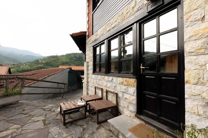 Gîte pour 4 personnes, avec terrasse dans Pola de Lena - 4