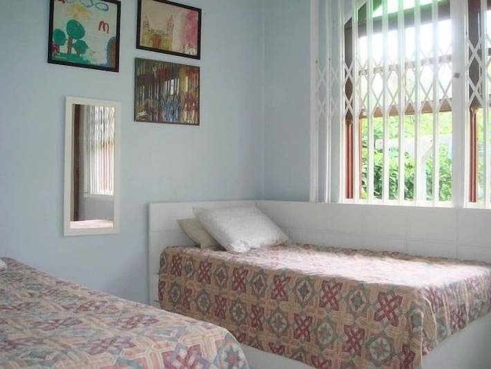 Casas e apartamentos de temporada para 13 pessoas, com jardim e balcão, com animais de estimação em Ingleses do Rio Vermelho