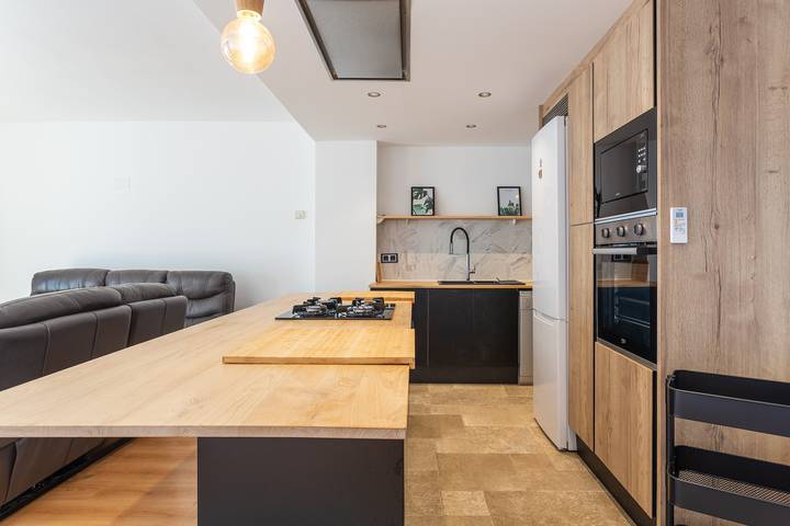Appartement entier, Appartement 'Apartament Palomera' avec vue sur la mer, Wi-Fi et climatisation in Blanes, Costa Brava
