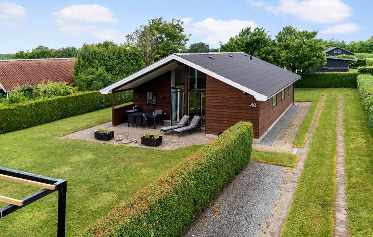 Ferienhaus für 8 Personen, mit Sauna und Whirlpool sowie Terrasse in Råde Strand