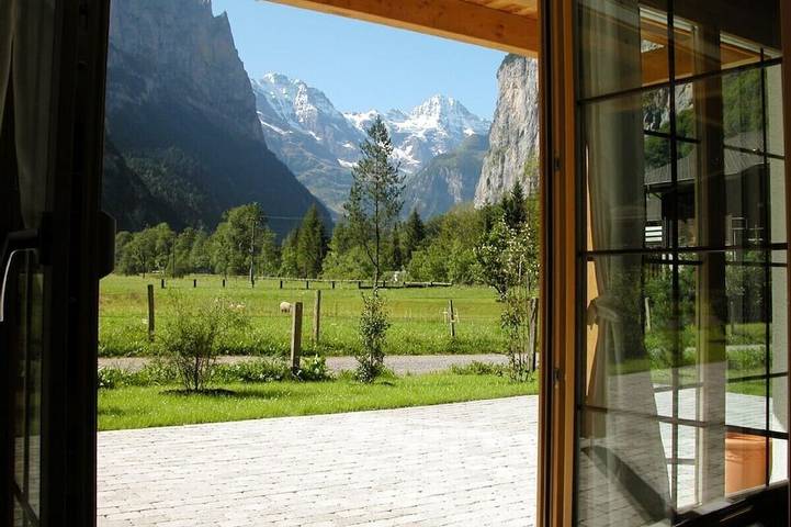 Ferienwohnung für 5 Personen, mit Terrasse und Garten in Lauterbrunnen