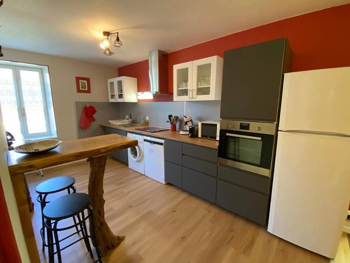 Location de vacances pour 6 personnes, avec jardin et vue à Pont-de-Poitte - 2