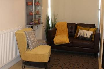 Vacation Rental for 6 Guests in Slough, Berkshire, Picture 1