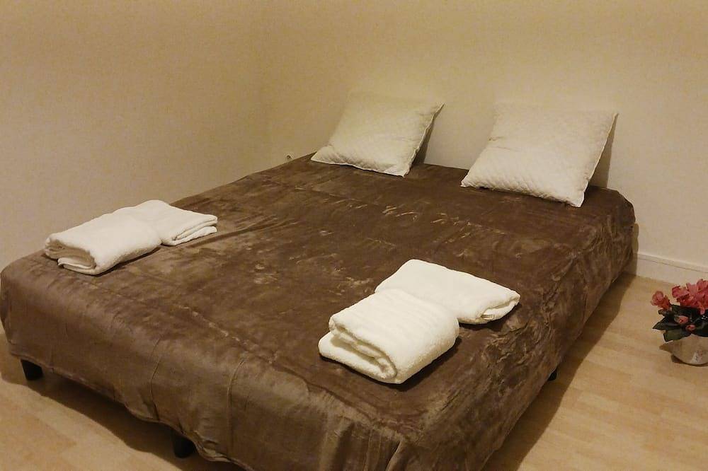 Apartamento entero, Gd 2p.neuf 37 M2 4p.limite Paris12e.30mn direct Disney 9mn Champs Élysée+Louvre in Vincennes, Valle del Marne