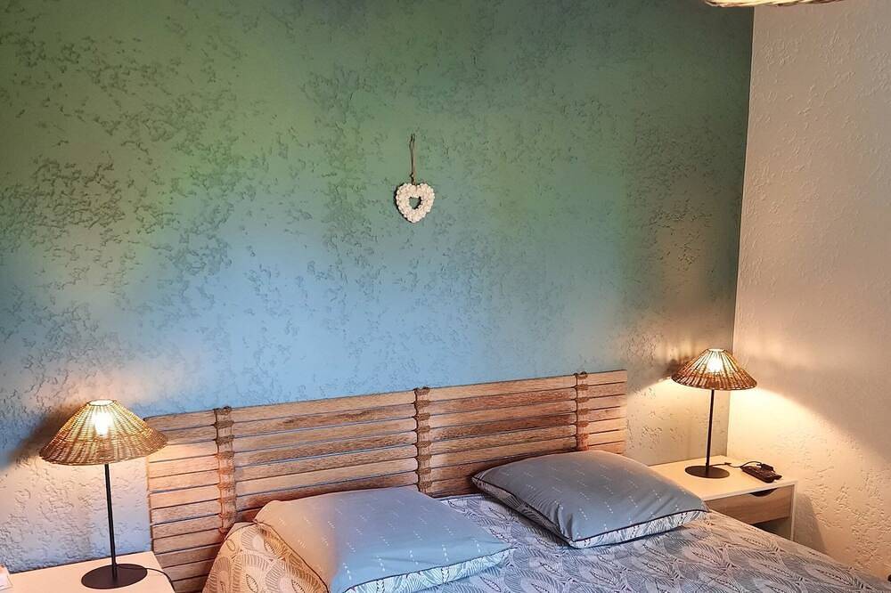 Villa De Plain Pied + Studio Climatises (6 Pers Max) Avec Joli Jardin in Seignosse, Côte d’Argent